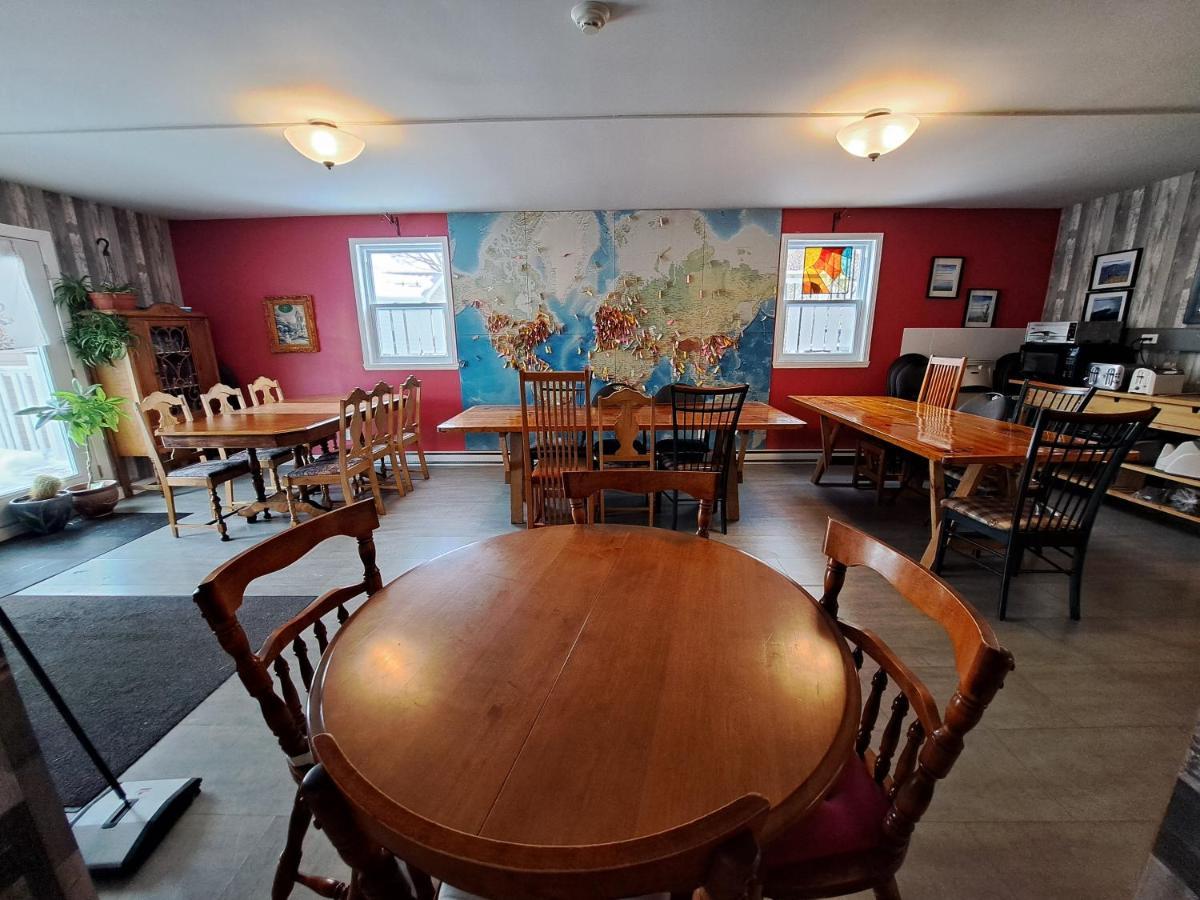 Auberge Jeunesse à Loulou Lévis Extérieur photo