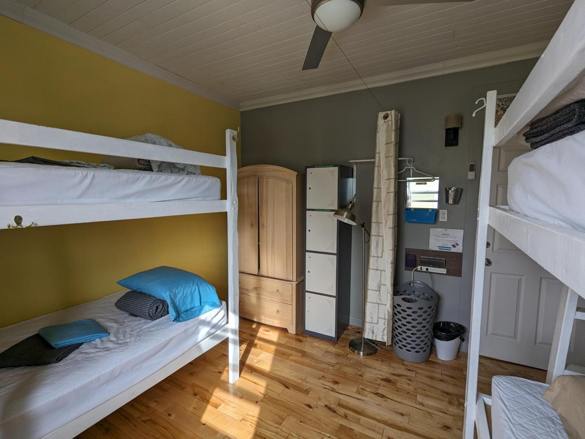 Auberge Jeunesse à Loulou Lévis Extérieur photo